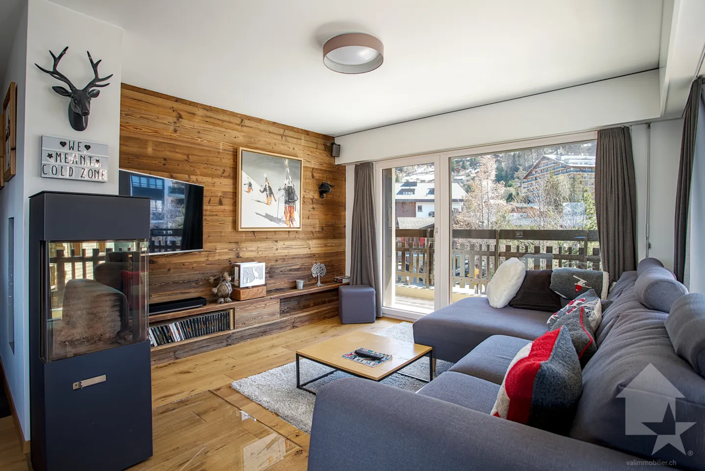 Stunning corner apartment 4.5 rooms, 101 m2, close to the ski slope - Photo 4 of 25