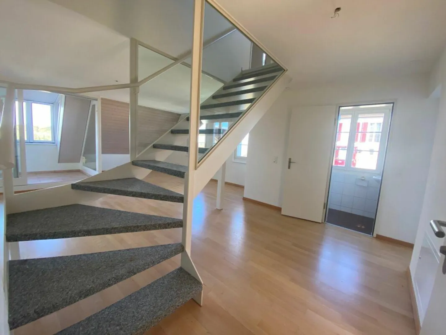 Maisonette apartment with a view - Photo 2 of 9