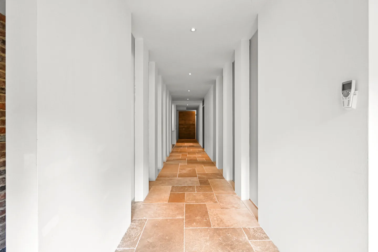 MONTREUX - ADMINISTRATIVE AREA OF 300 M2 - Photo 5 of 11