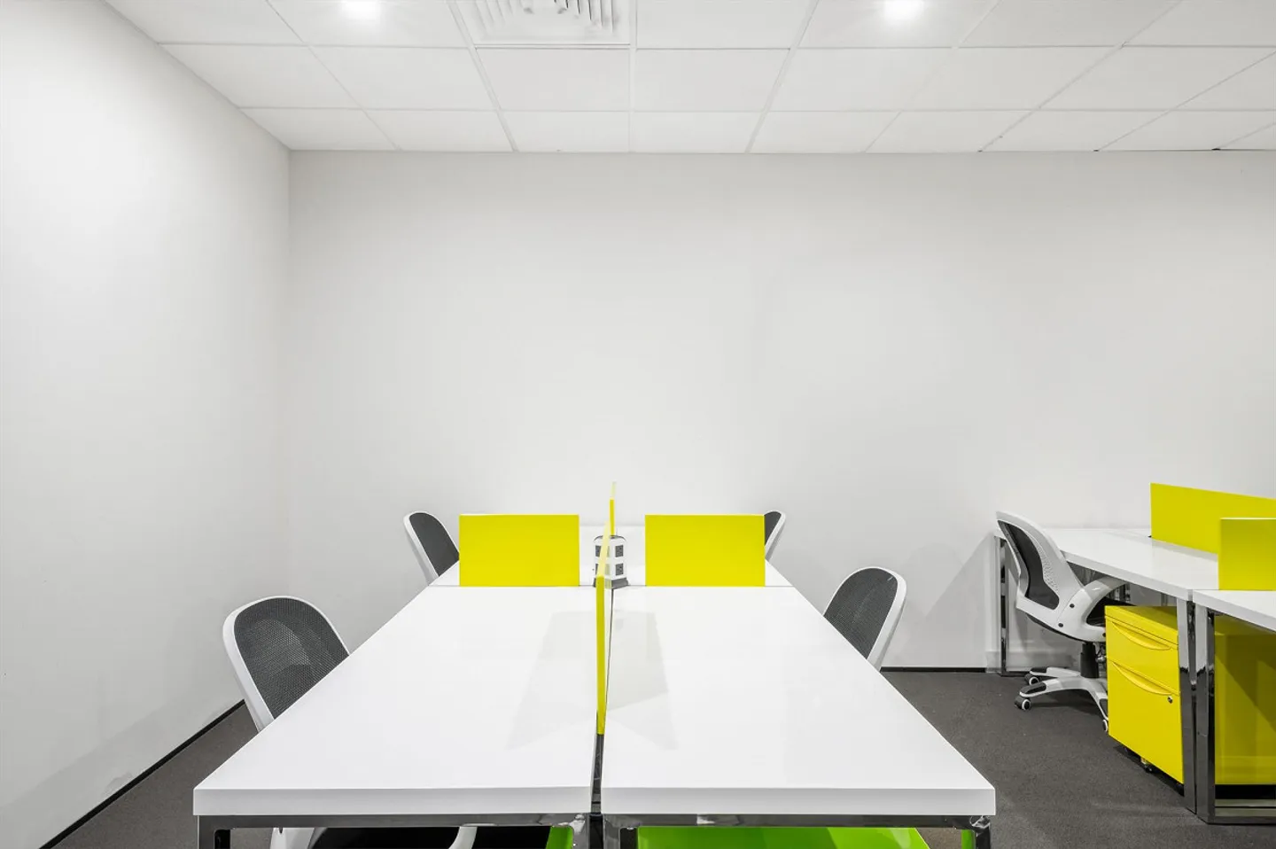 Espace de bureau privé pour 2 dans Regus Spoom Green City, Manegg - Photo 6 sur 9