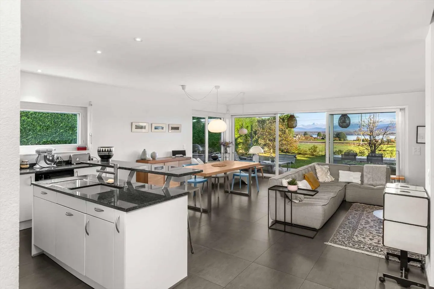 Semi-Detached House 6 Rooms - Photo 4 of 13