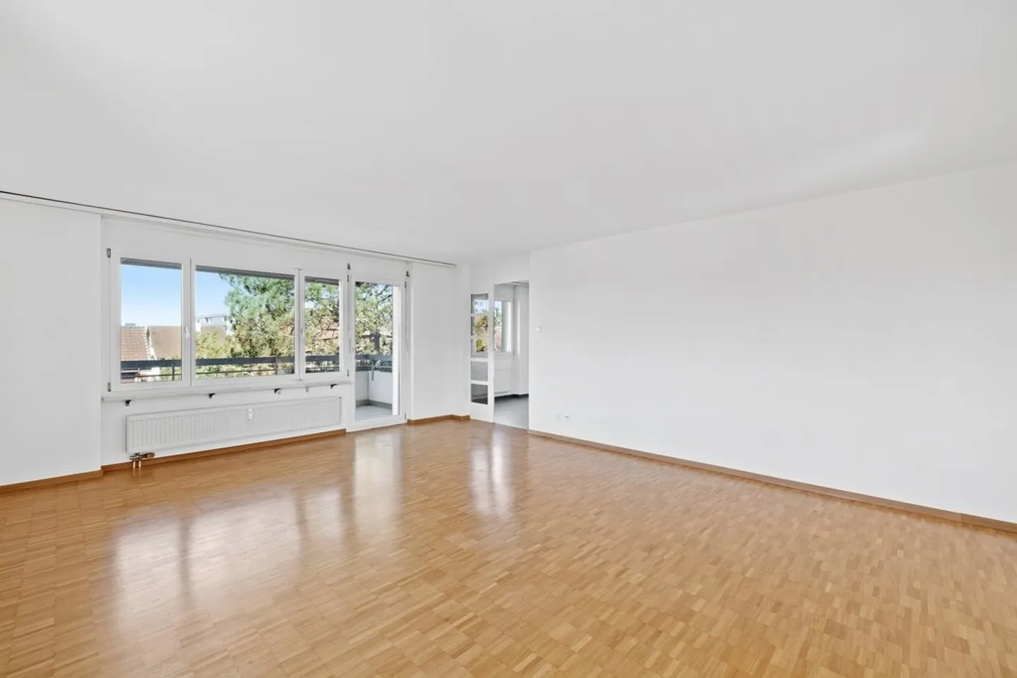 Space for the whole family - Photo 2 of 6