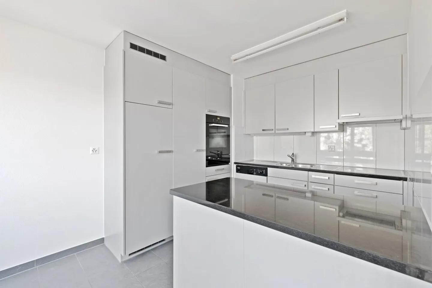 Space for the whole family - Photo 3 of 6