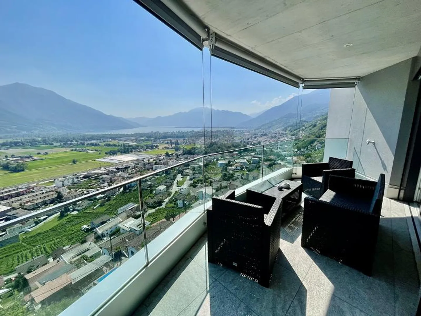 «VISTA STUPENDA SUL LAGO MAGGIORE» - Foto 2 di 6