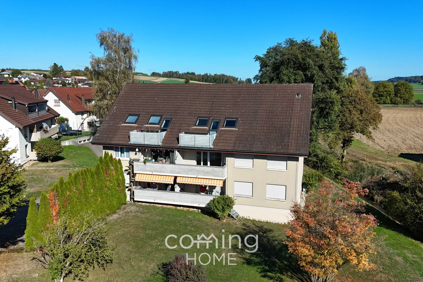 Modernized 2.5 Room Attic Apartment with Balcony in Thörigen - Photo 7 of 8