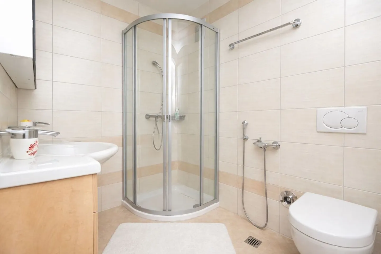 Sublime 4.5-room apartment facing the Montreux landing stage - Photo 10 of 14