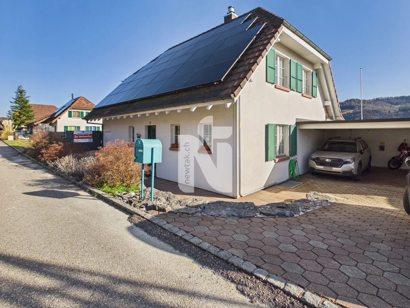 Modern renovated self-sufficient house with huge terrace and breathtaking view - Photo 2 of 13