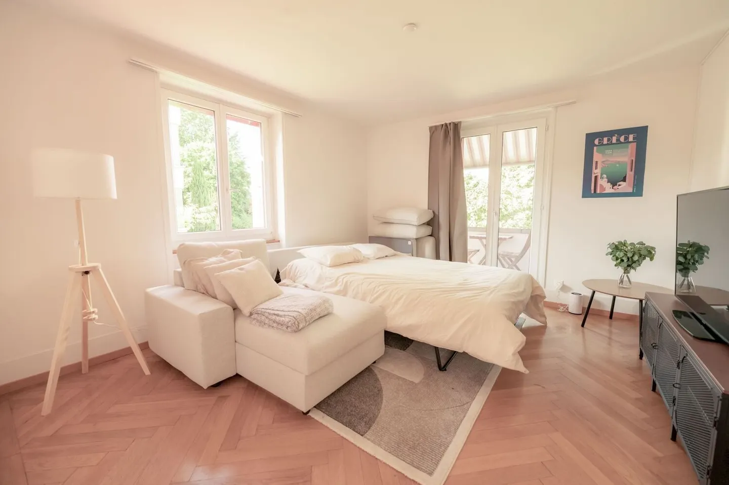 Cozy Design Apartment in Liebefeld - Photo 6 of 8