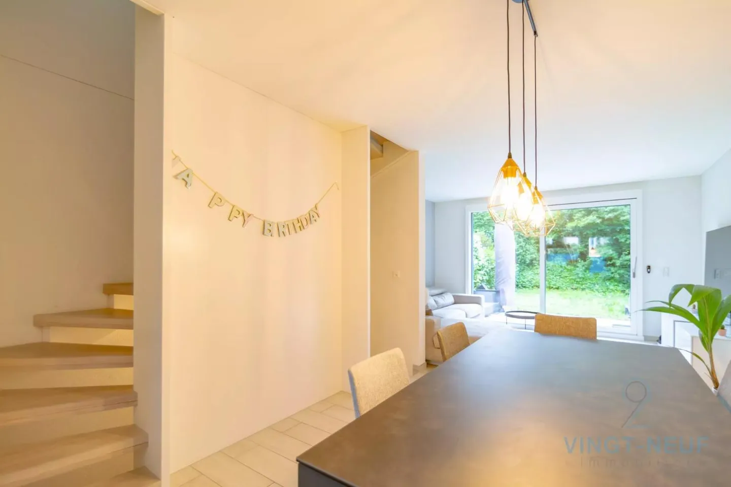 Idéal pour une famille - Maison HPE de 5 pièces avec jardin - Photo 4 sur 13
