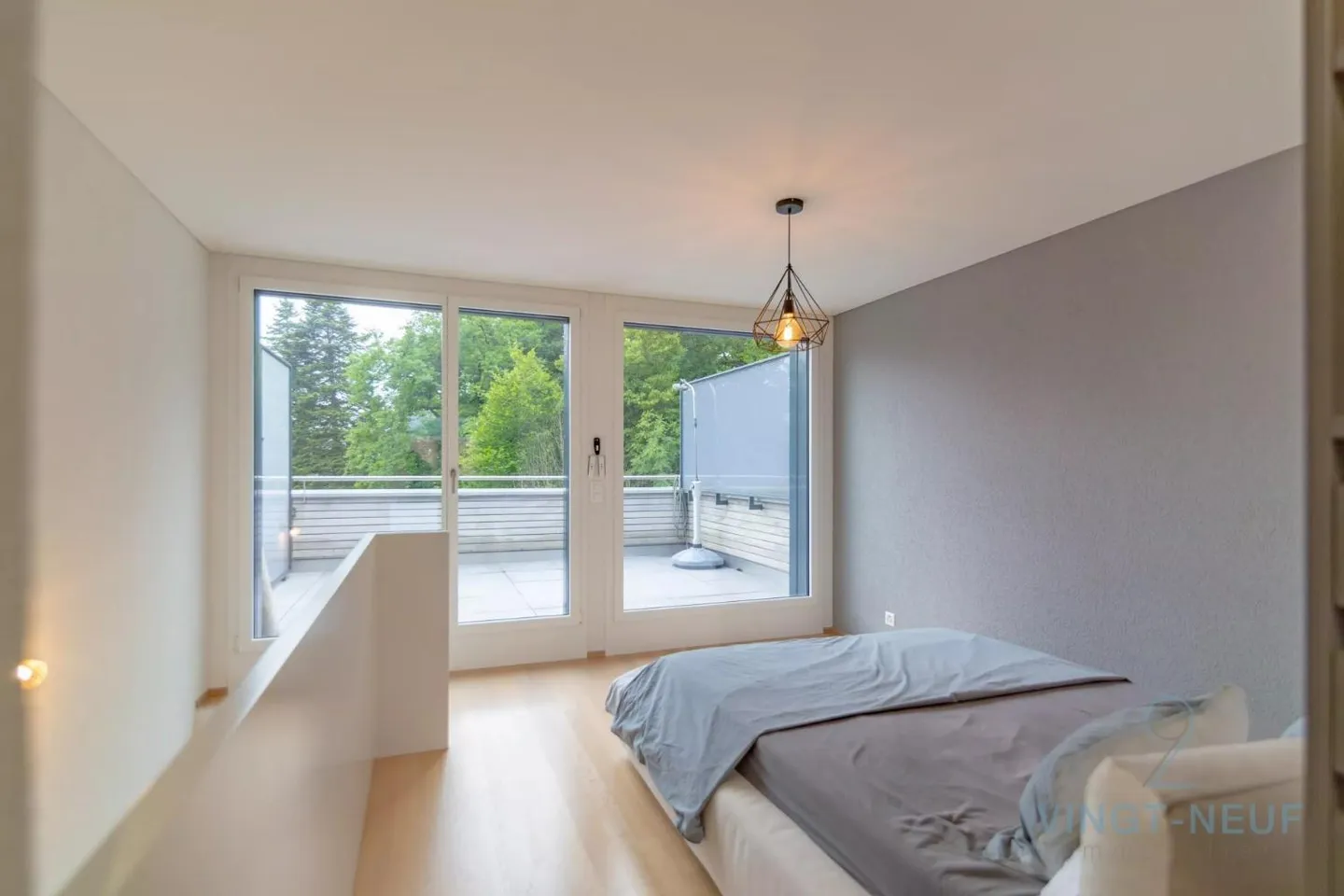 Idéal pour une famille - Maison HPE de 5 pièces avec jardin - Photo 5 sur 13