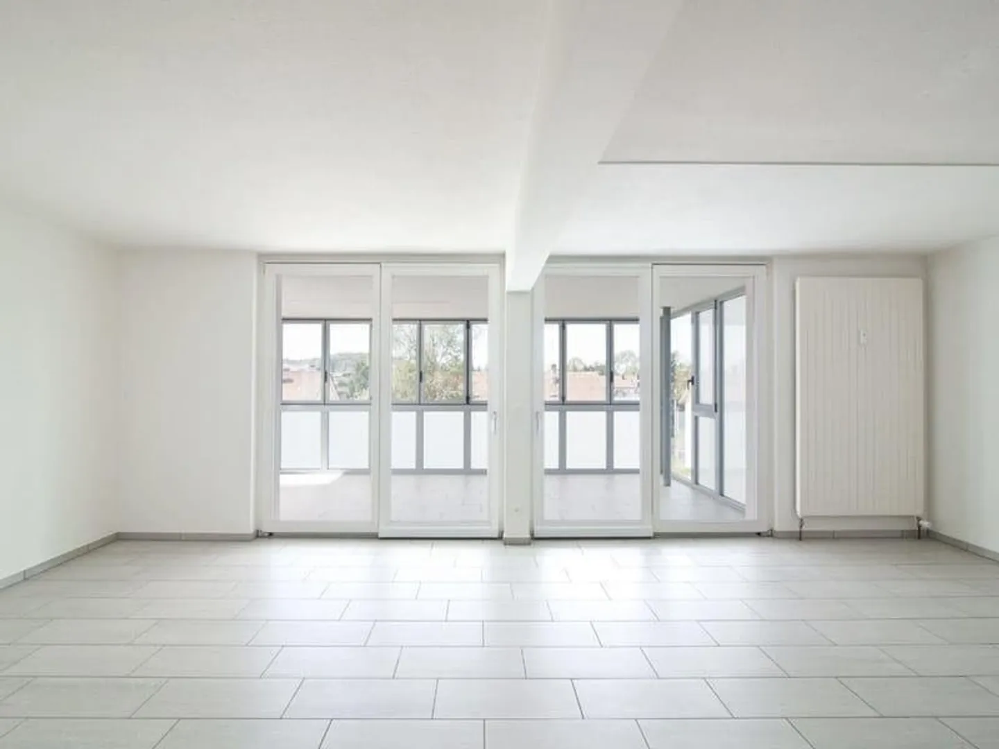 Hell Wohung  in einer gepflegten Wohnsiedlung - Foto 3 von 9