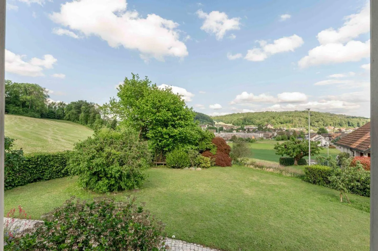 Detached 5.5-room single-family house with a magnificent garden in a wonderfully elevated location - Photo 13 of 16
