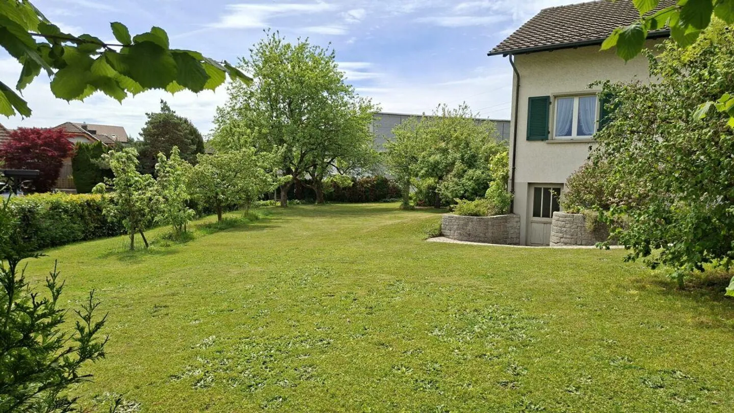 Detached 5.5-room single-family house with a magnificent garden in a wonderfully elevated location - Photo 14 of 16