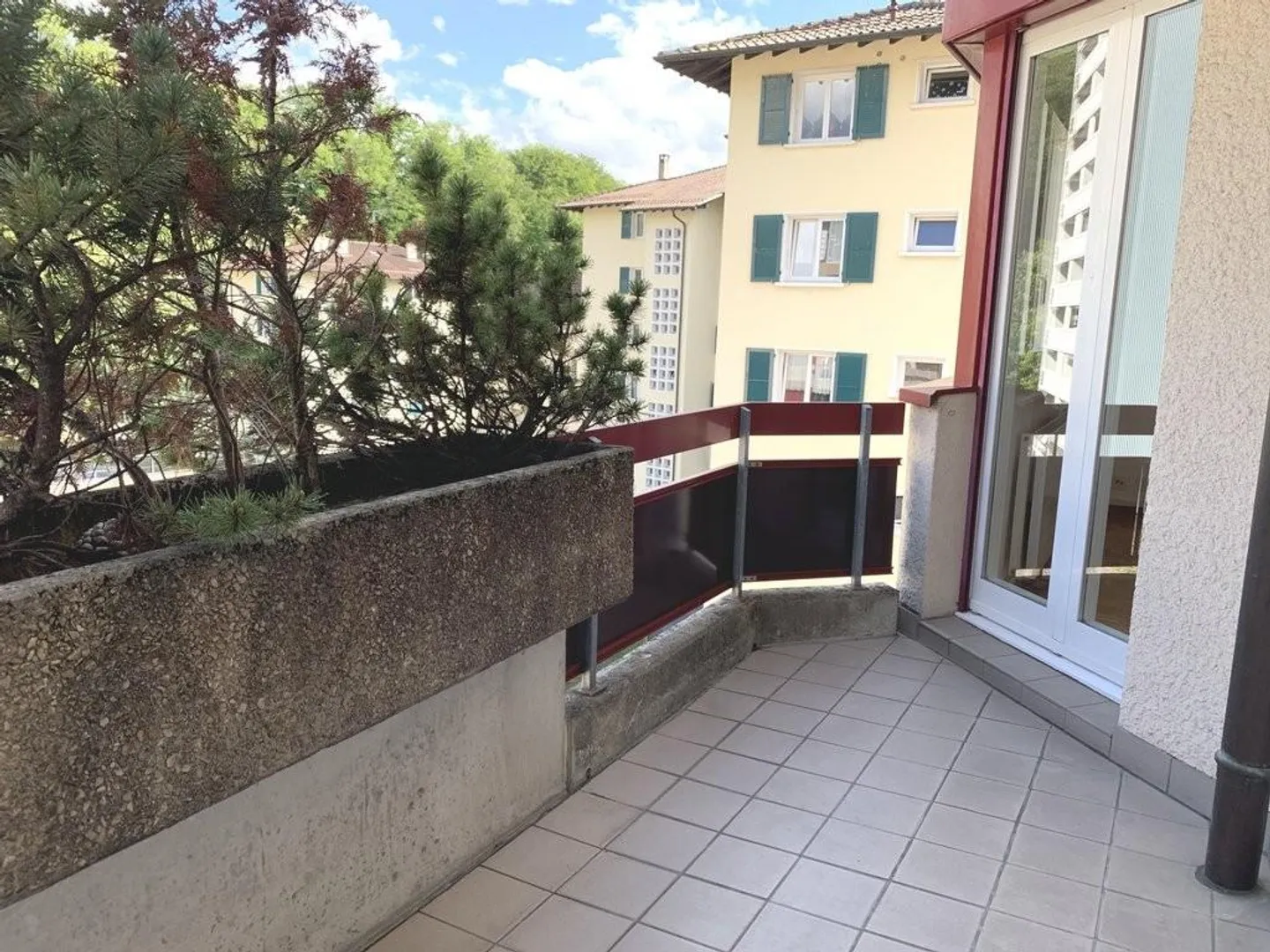 Appartement spacieux 2.5 pièces - Photo 4 sur 9