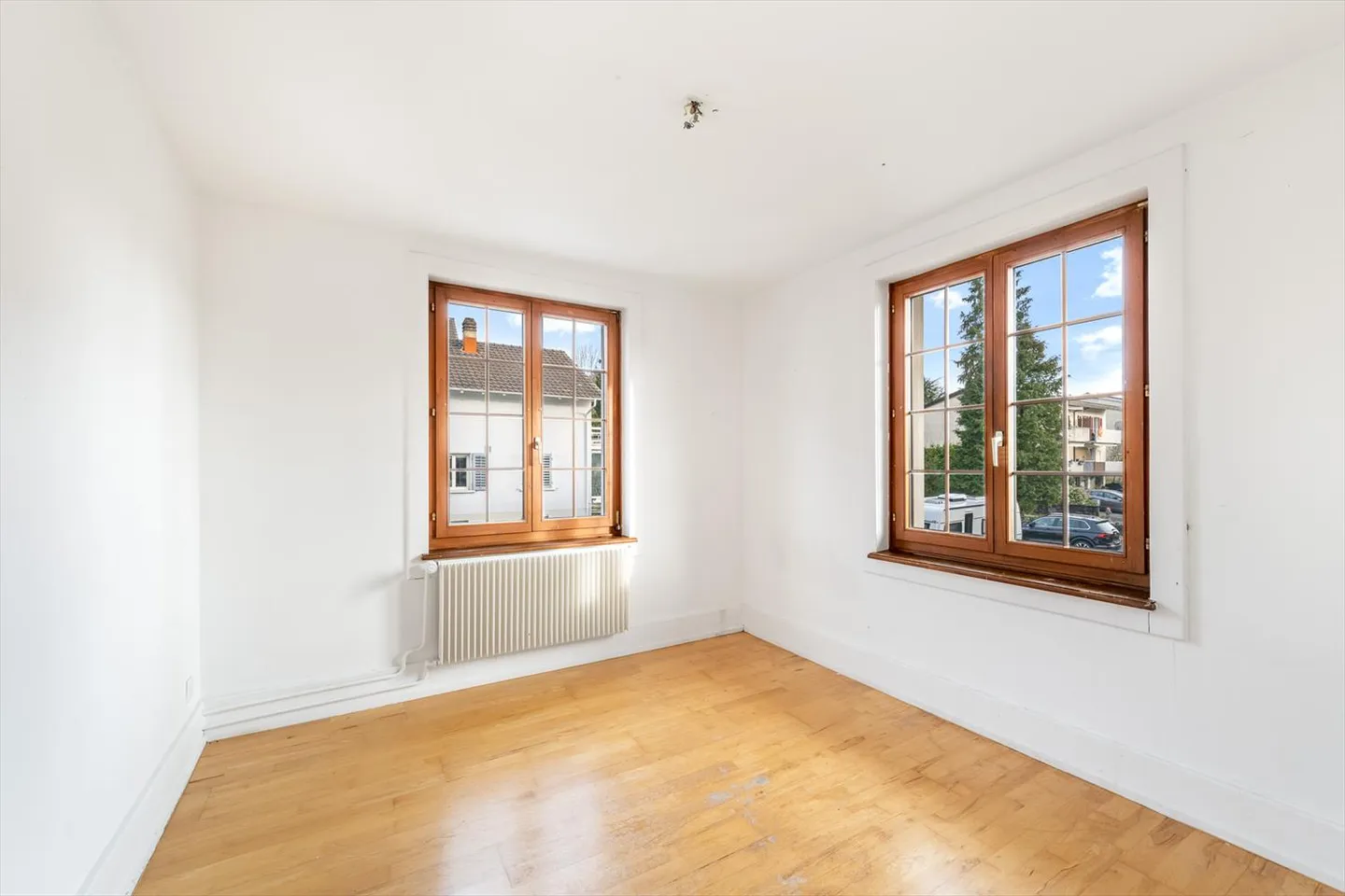 Casa 1-2 famiglie in posizione molto tranquilla in un quartiere residenziale popolare - Foto 9 di 13