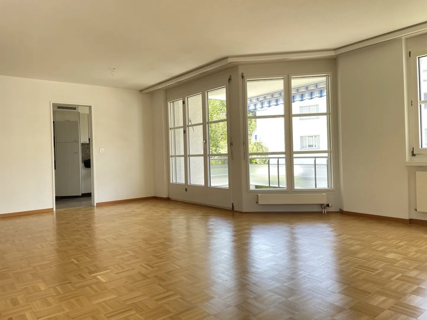 Helle Wohnung in Ennetbaden - Foto 3 von 7
