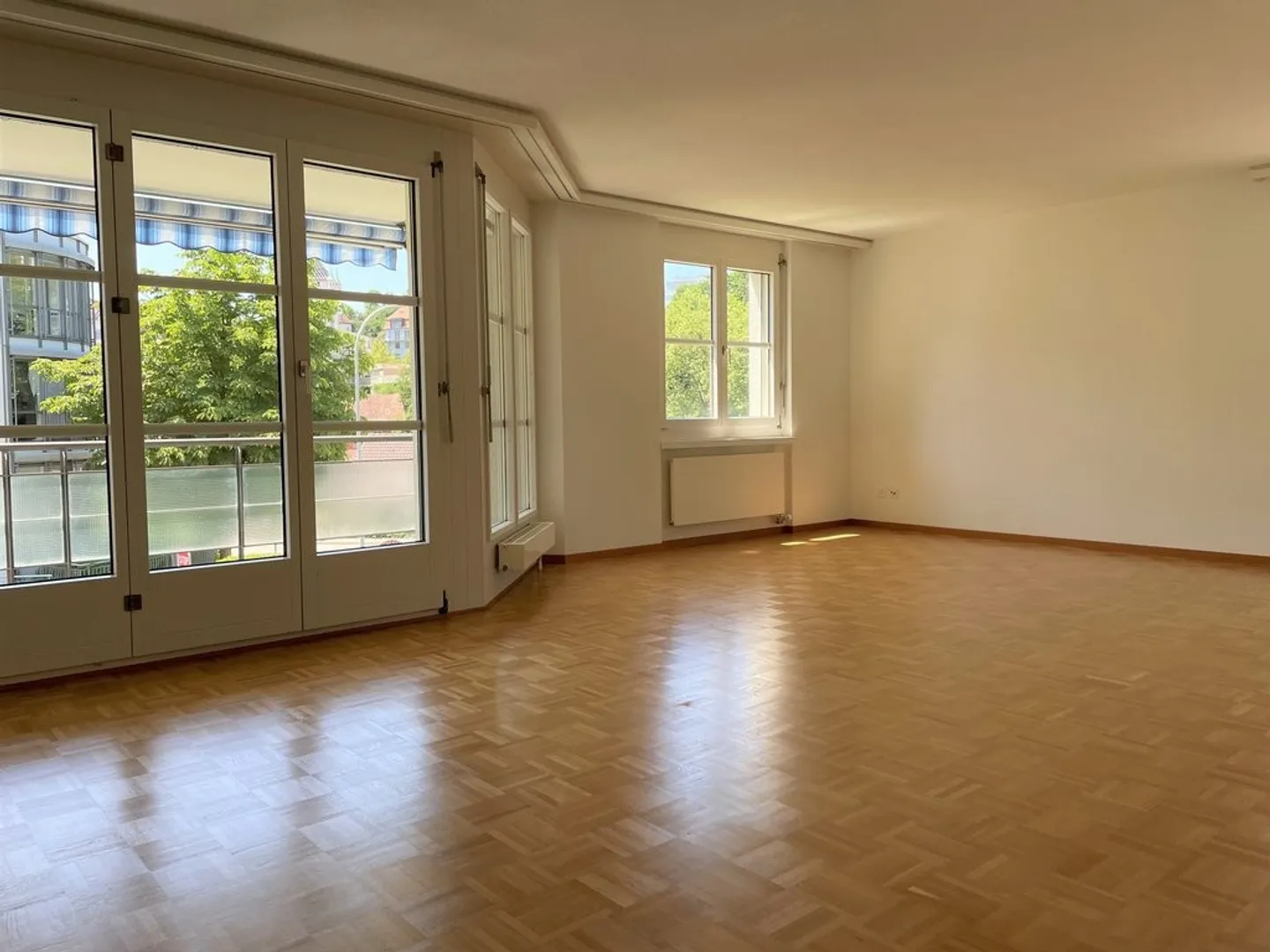 Helle Wohnung in Ennetbaden - Foto 2 von 7