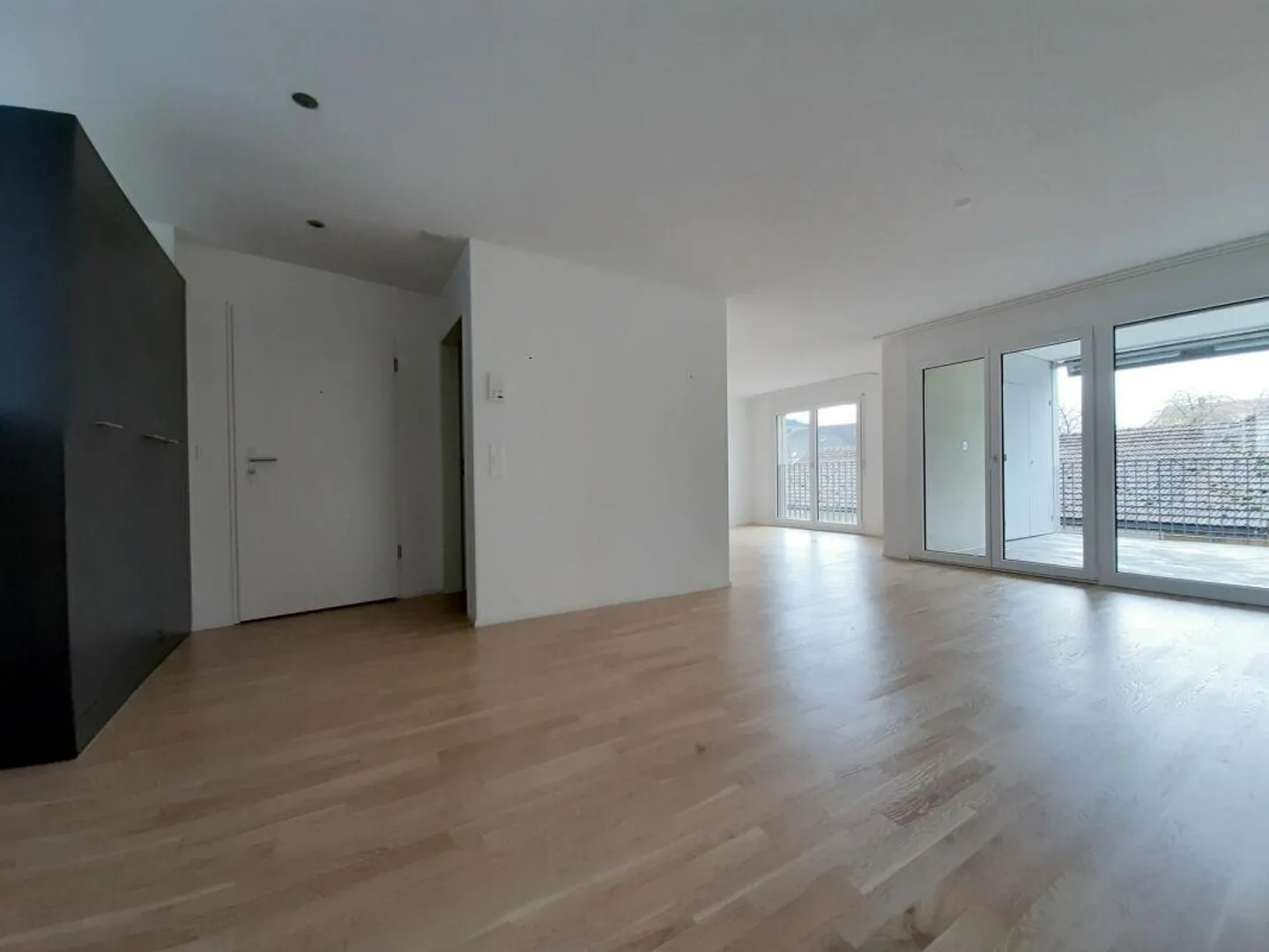 Modern 3.5-room apartment - Photo 2 of 6