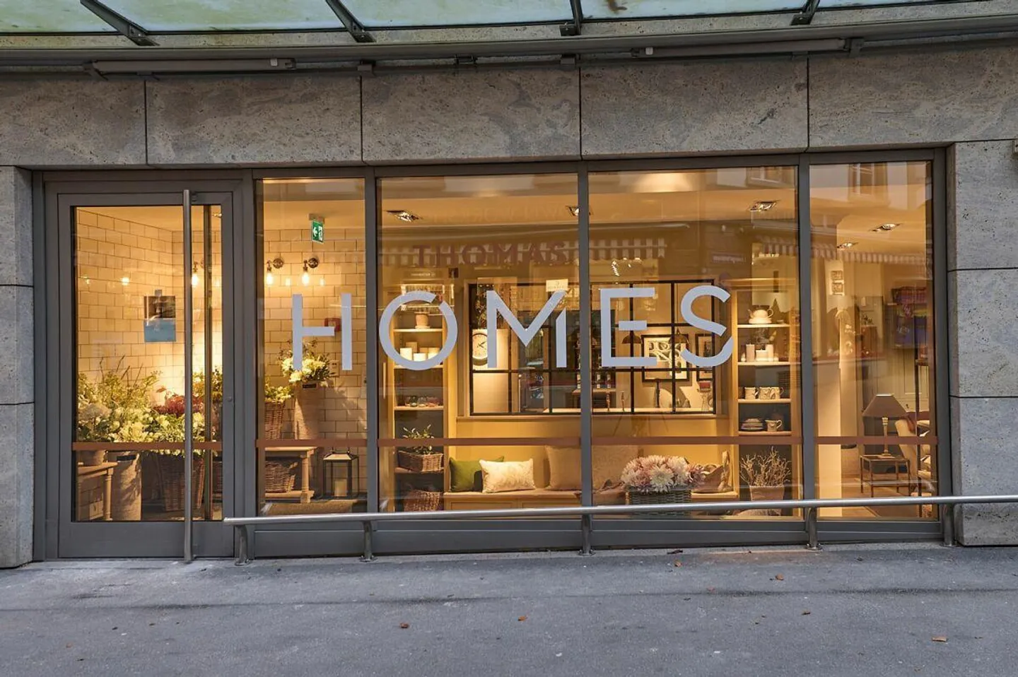 Attractive Retail Space on the Ground Floor - Photo 3 of 10