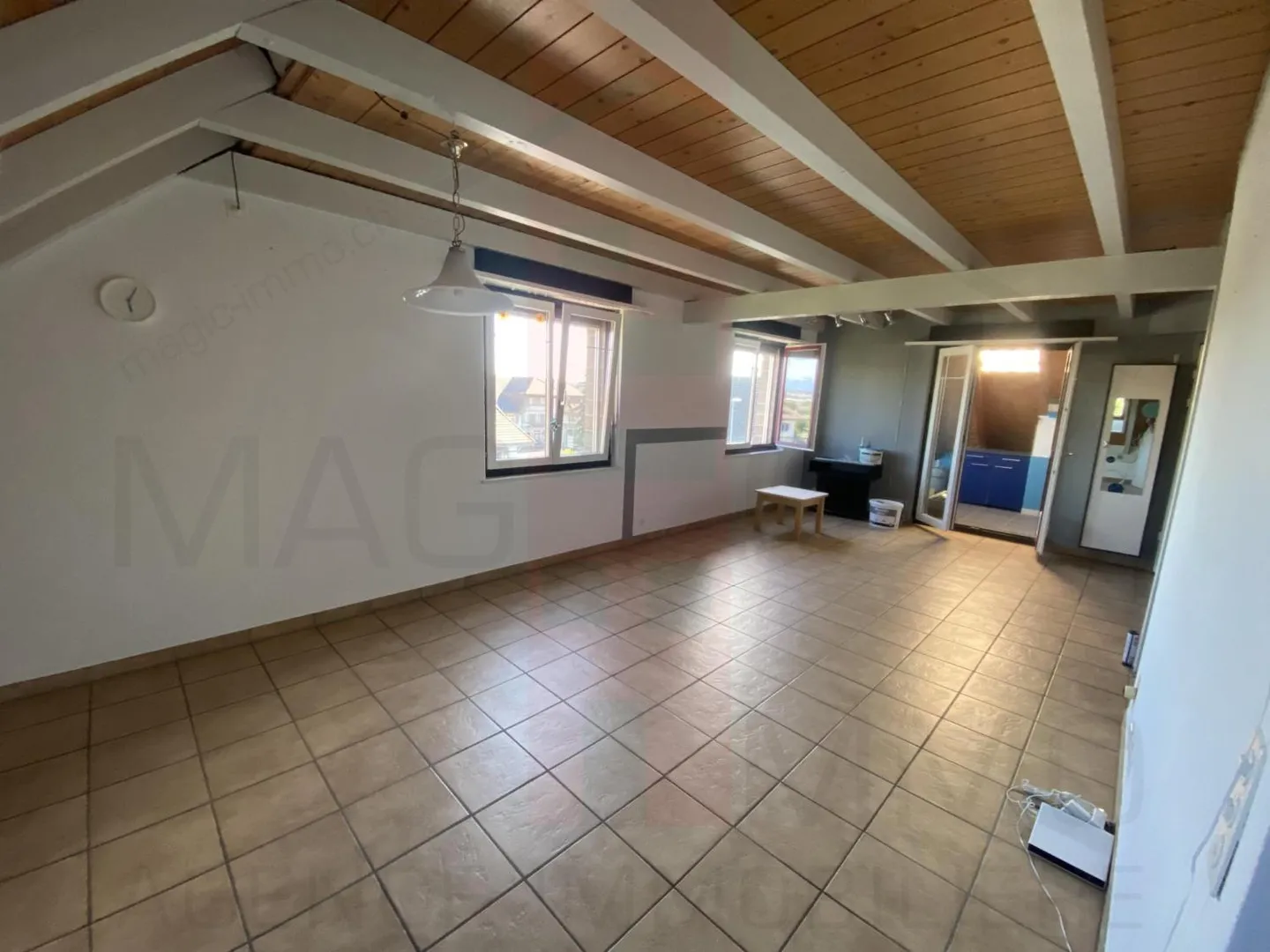 Apartment - Photo 2 of 9