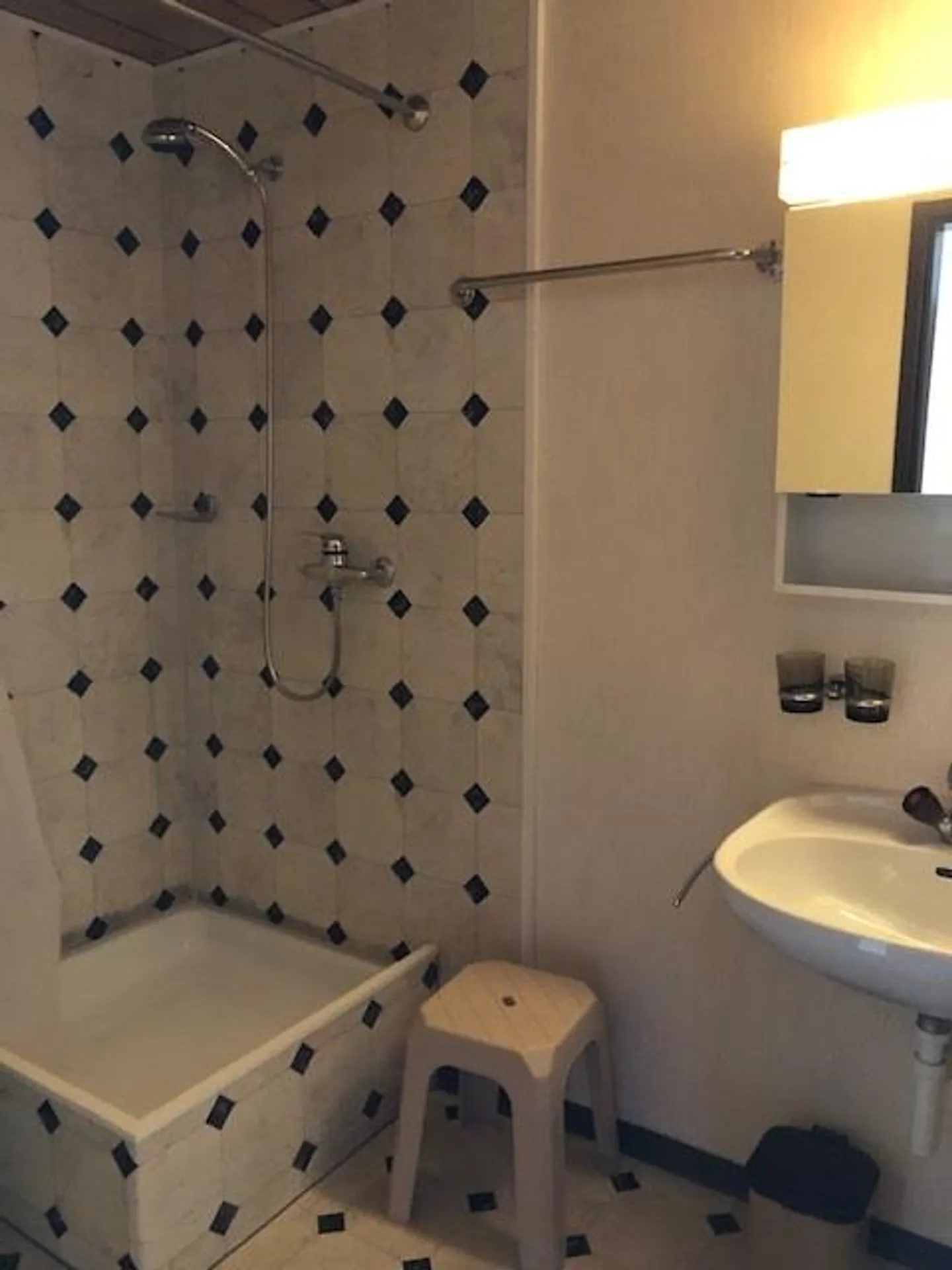 Chambre meublée 15 - Photo 7 sur 7
