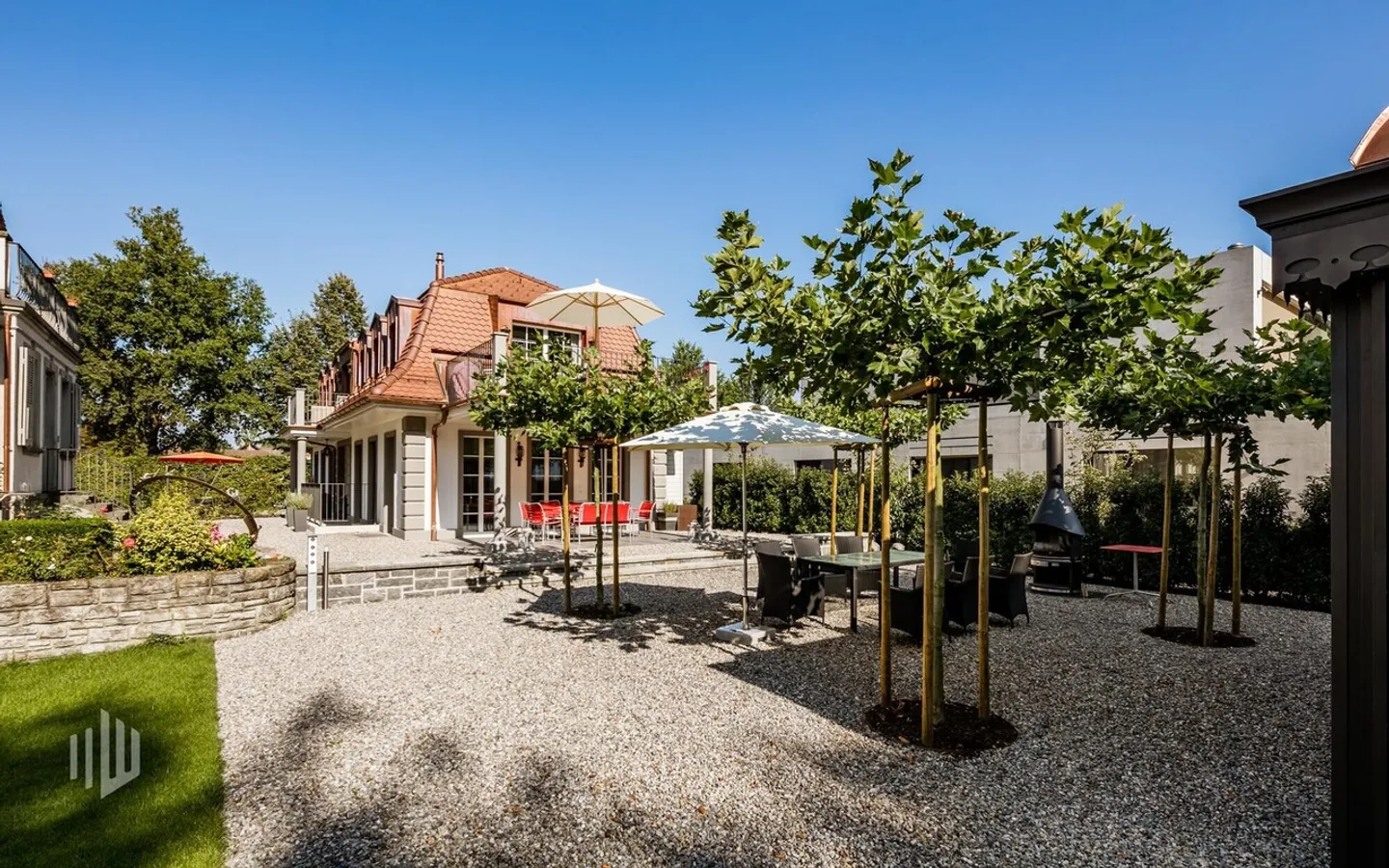 ImmoWyss - Villa neobarocca con dipendenza, padiglione e accesso al lago - Foto 11 di 12