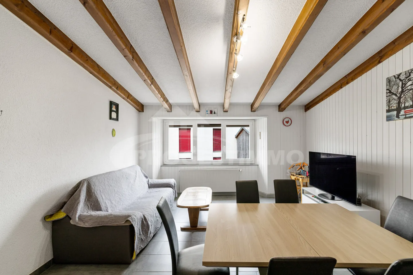 APPARTEMENT DE 4 PIÈCES AVEC GRANDE DE 115 M2 AU SOL - Photo 4 sur 16