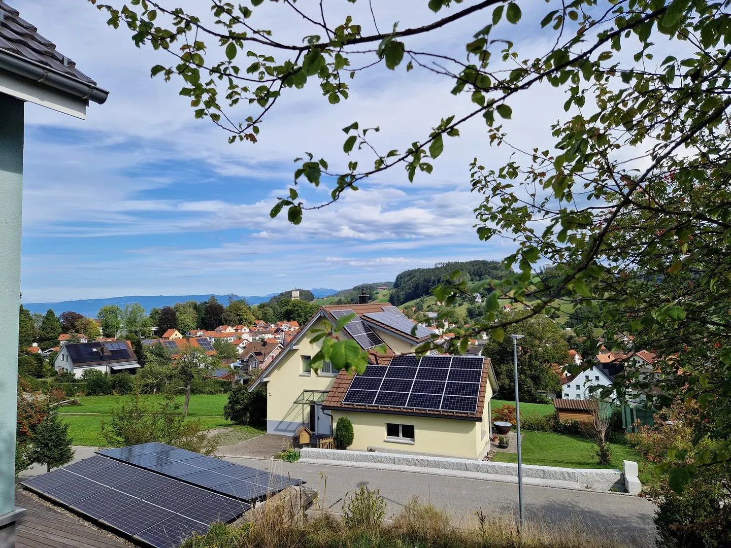 Wohnen mit Weitblick bis zum Bodensee – Ihr 5.5-Zimmer-Traumhaus in Heiden AR - Photo 3 of 24