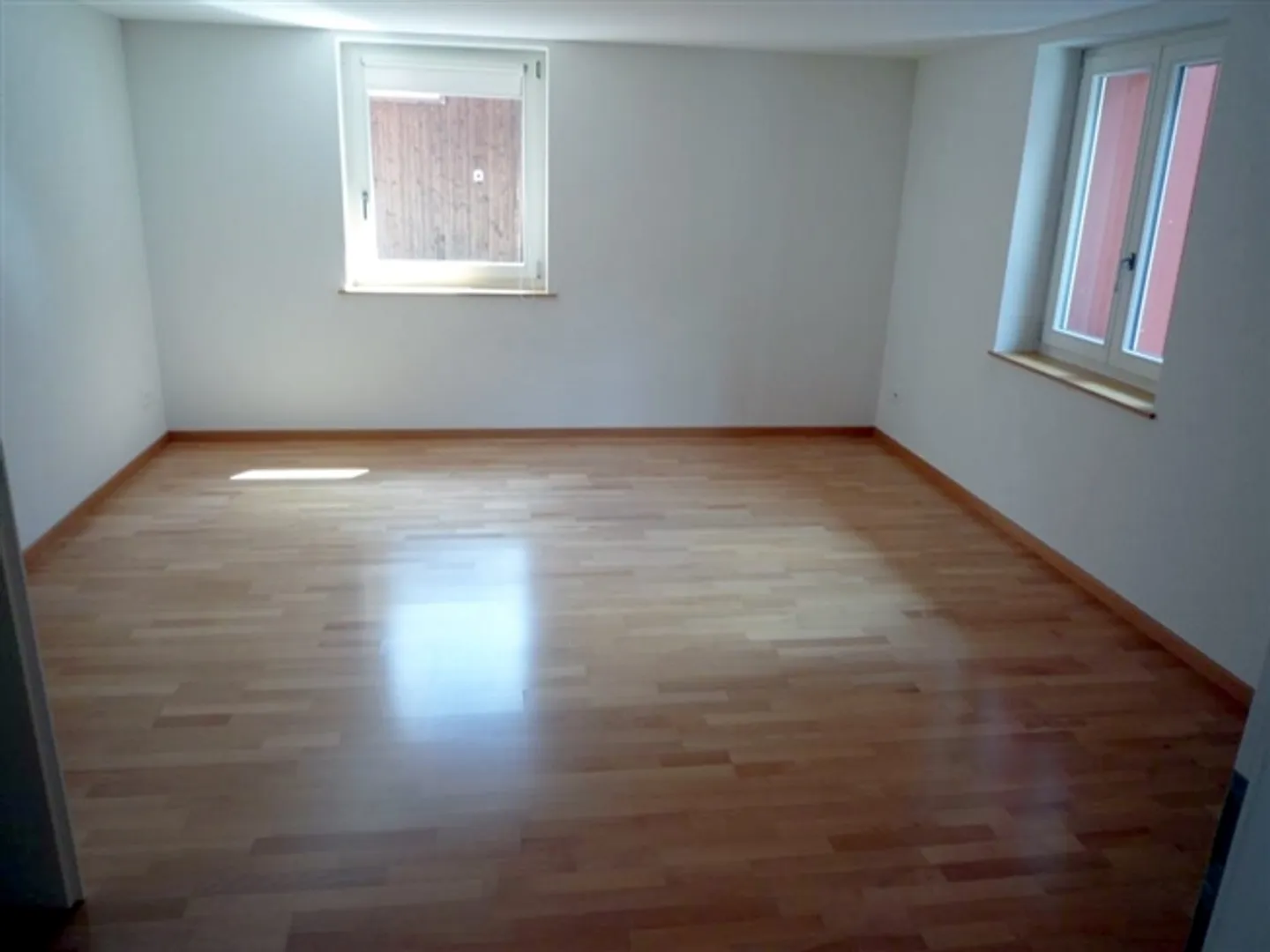 «Moderne 2.5-Zimmerwohnung (62.5 m2) mitten im Grünen» - Foto 4 von 8