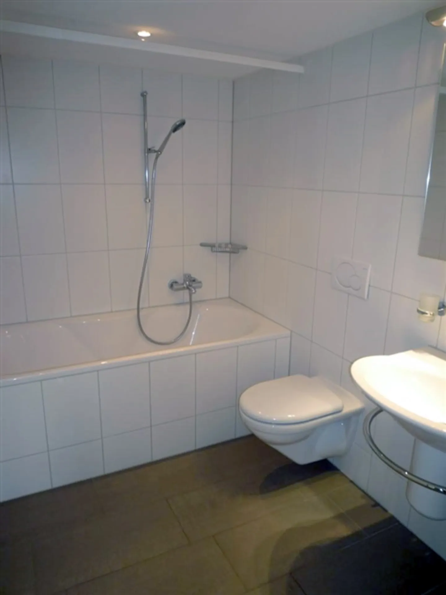 «Moderne 2.5-Zimmerwohnung (62.5 m2) mitten im Grünen» - Foto 5 von 8