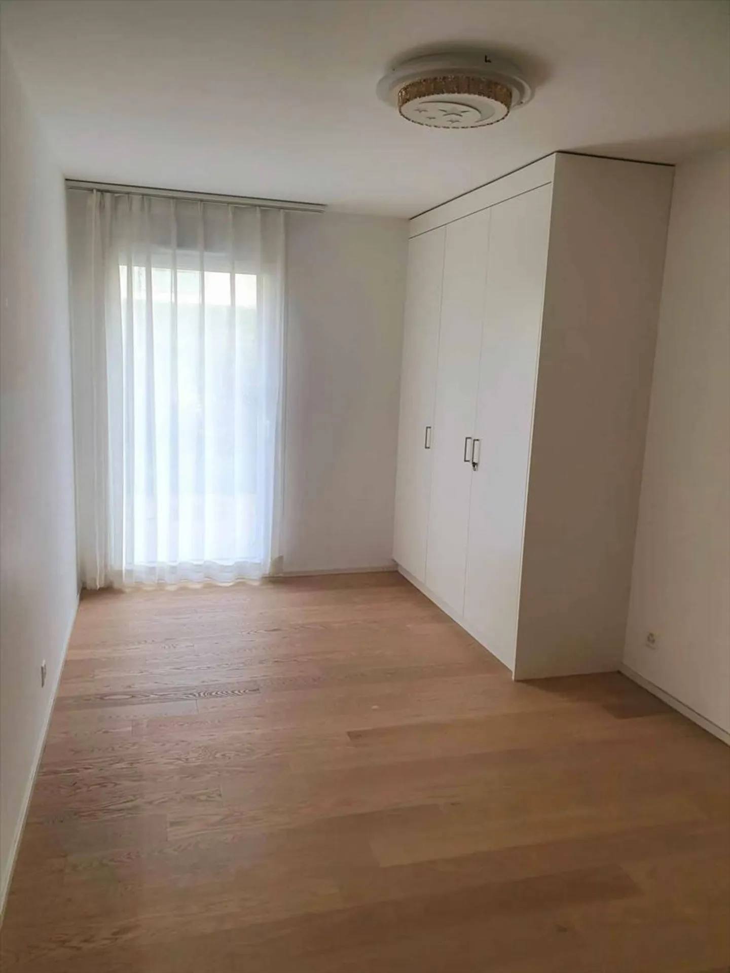 4,5-Zimmer-Wohnung im Erdgeschoss mieten - Foto 4 von 5