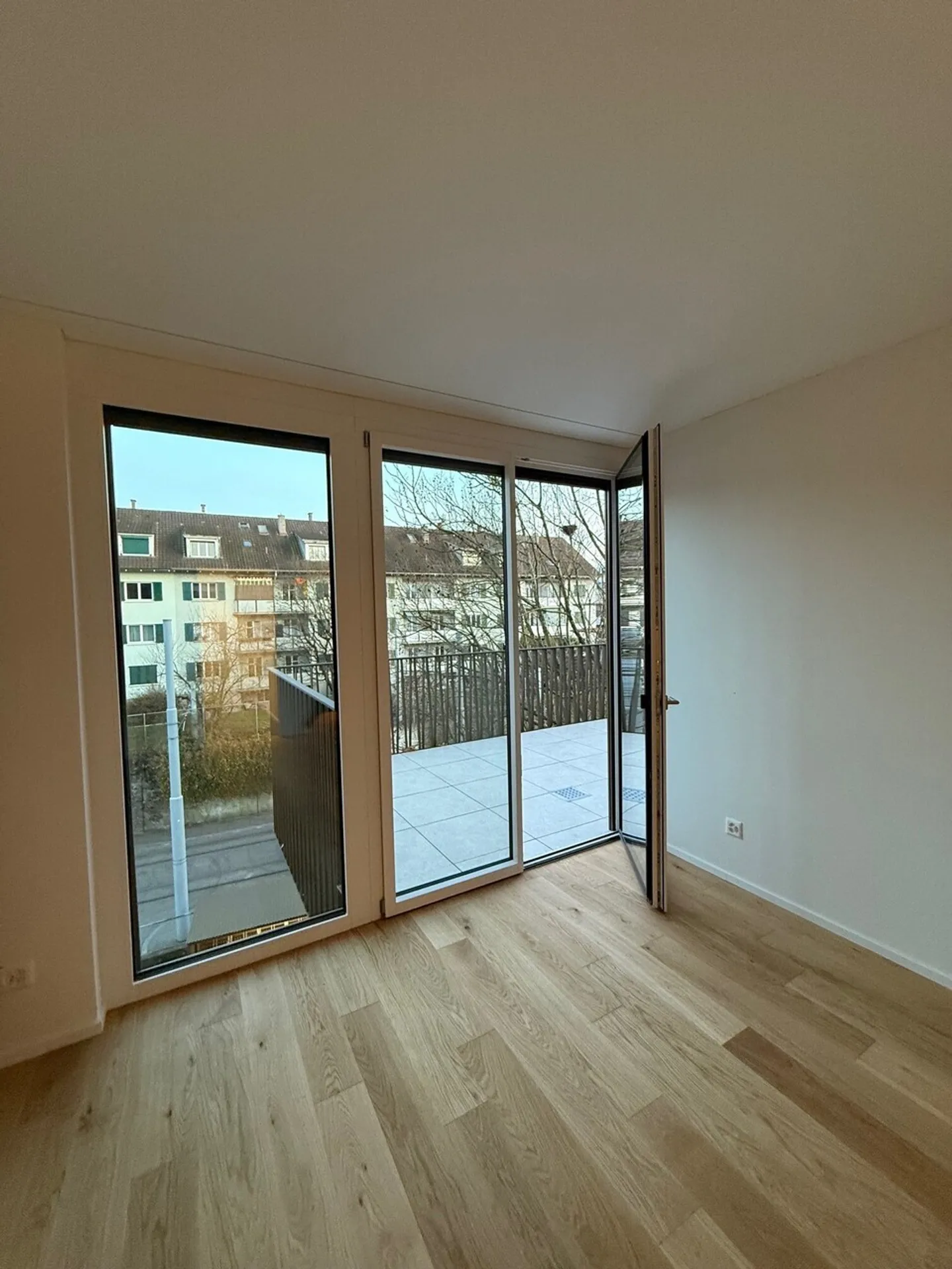 Komfortables Wohnen mit Balkon &amp; ÖV-Anschluss - Neubauwohnung  - Foto 4 von 12