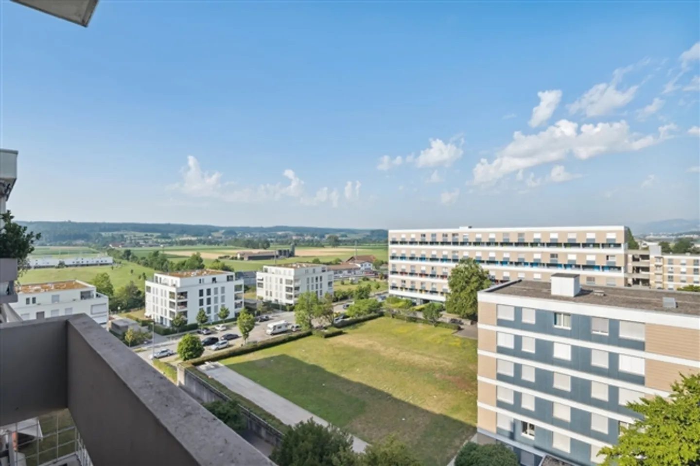 «Wunderschöne und helle neu renovierte 3.5 Zimmerwohnung» - Foto 1 von 12