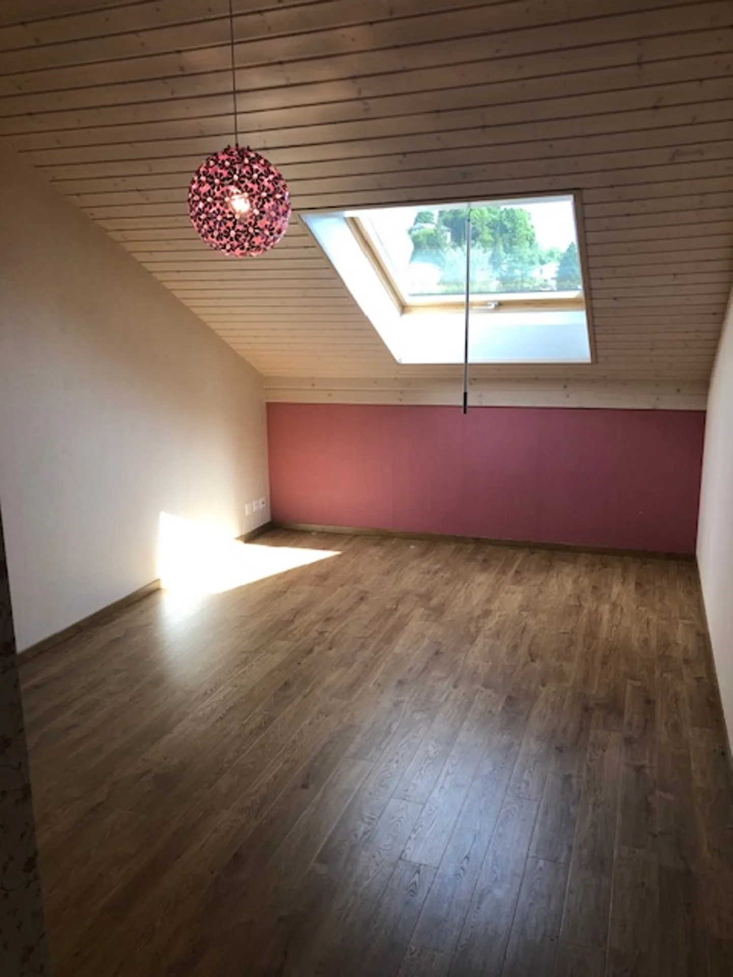 Attic 2.5 rooms - Photo 5 of 10