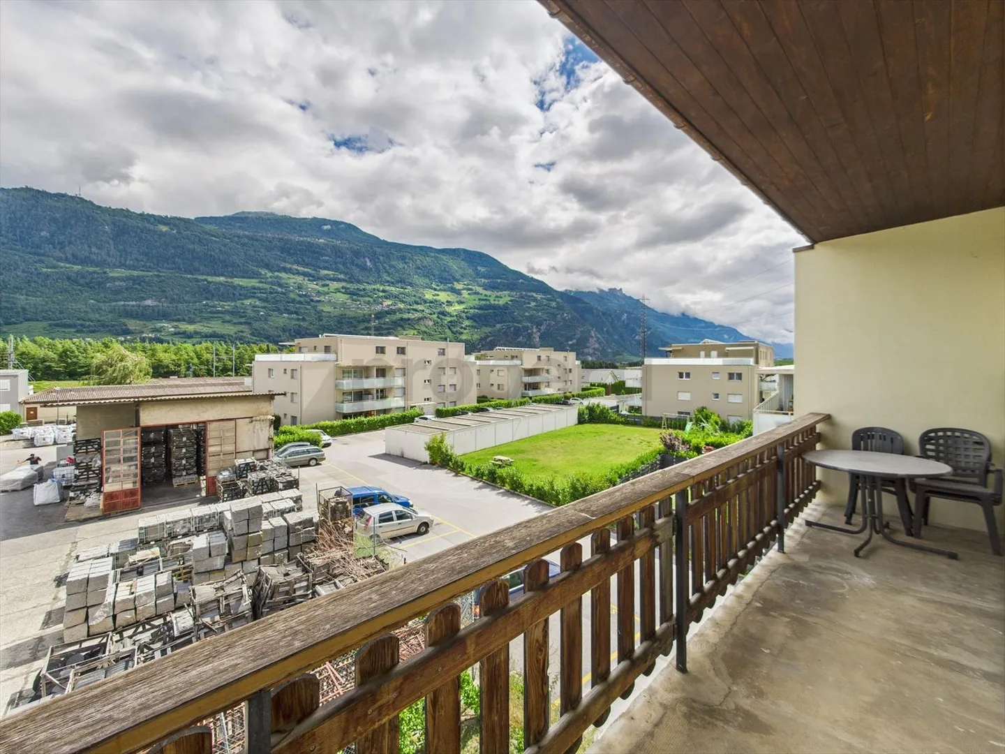 Appartamento di 4,5 stanze in una zona tranquilla e centrale ad Ardon - Foto 8 di 9