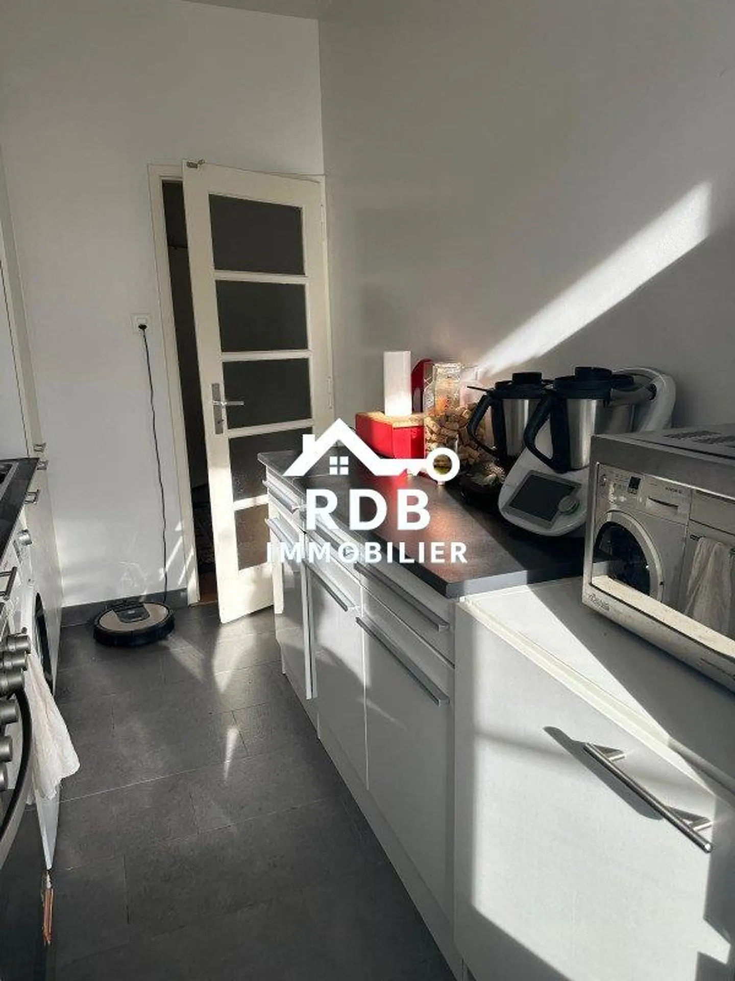 3.5-room apartment on the 6th floor located in Geneva 1206 - Photo 7 of 12