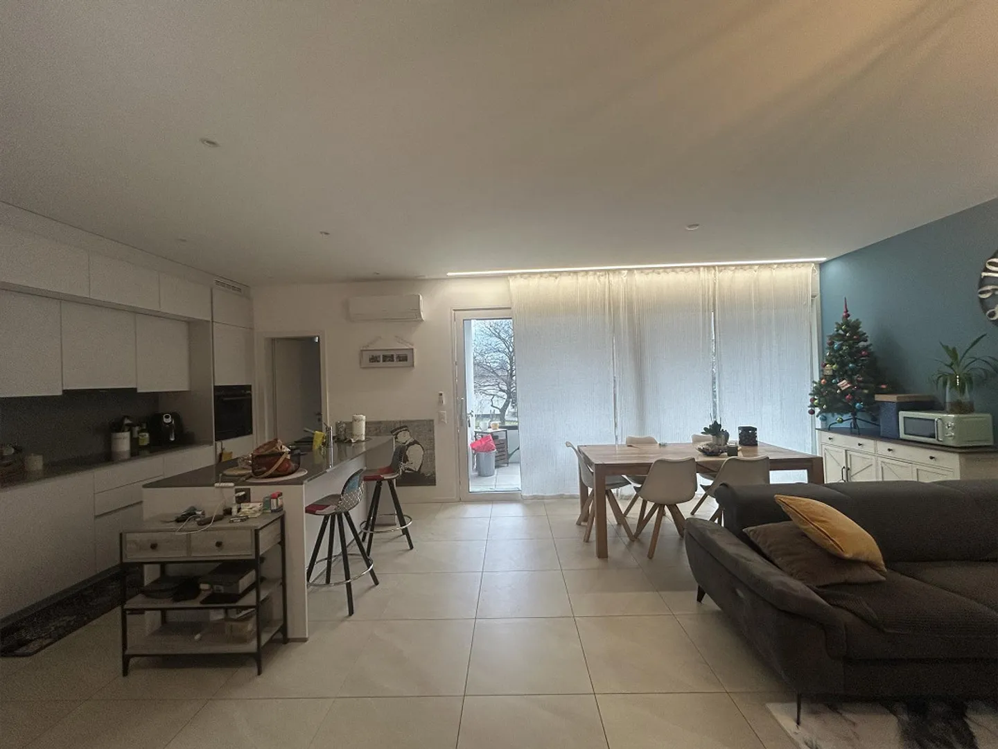 Cerco subentrante per un moderno appartamento di 2.5 (85m2) a biasca - Foto 1 di 8