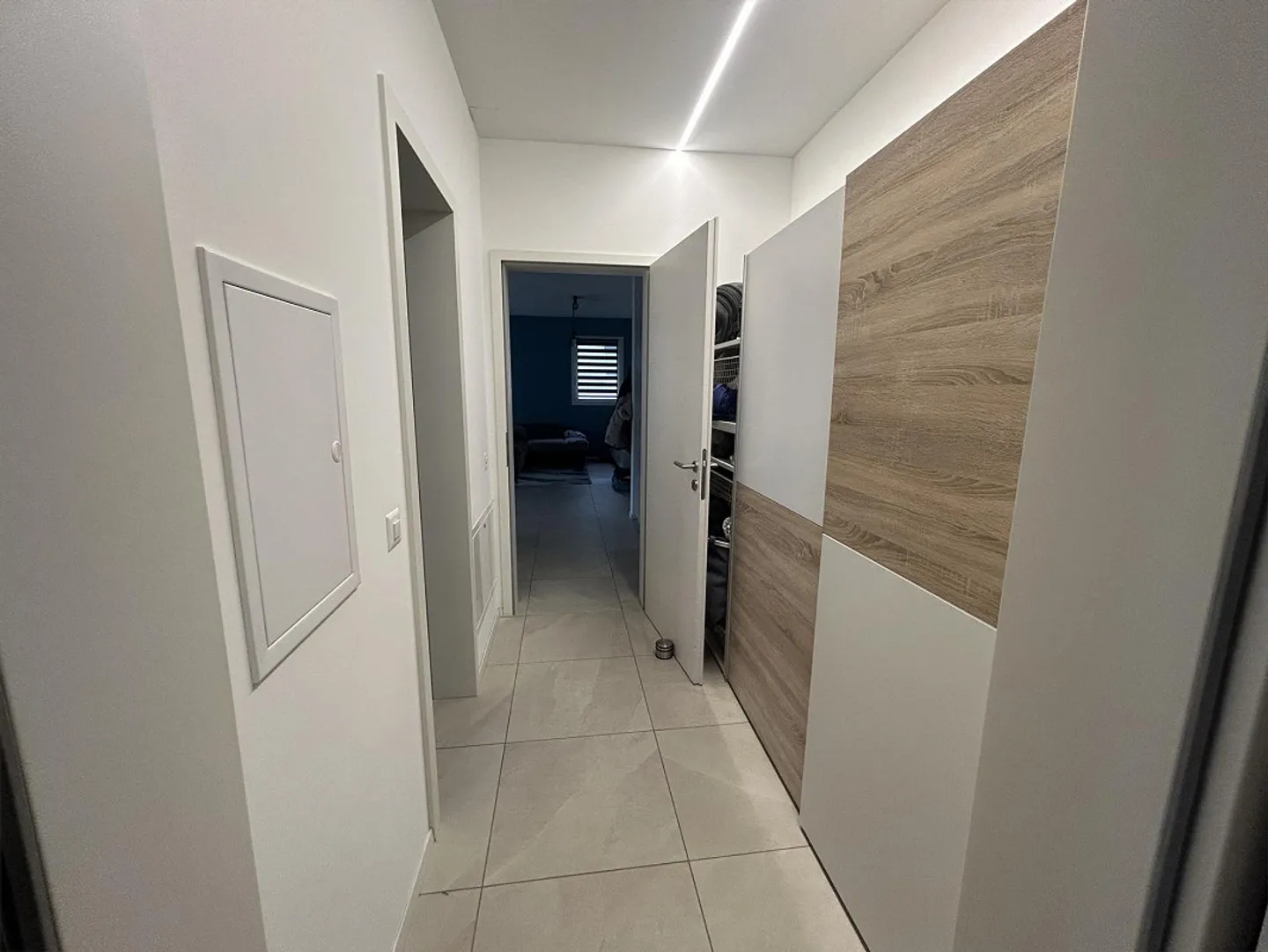 Cerco subentrante per un moderno appartamento di 2.5 (85m2) a biasca - Foto 5 di 8