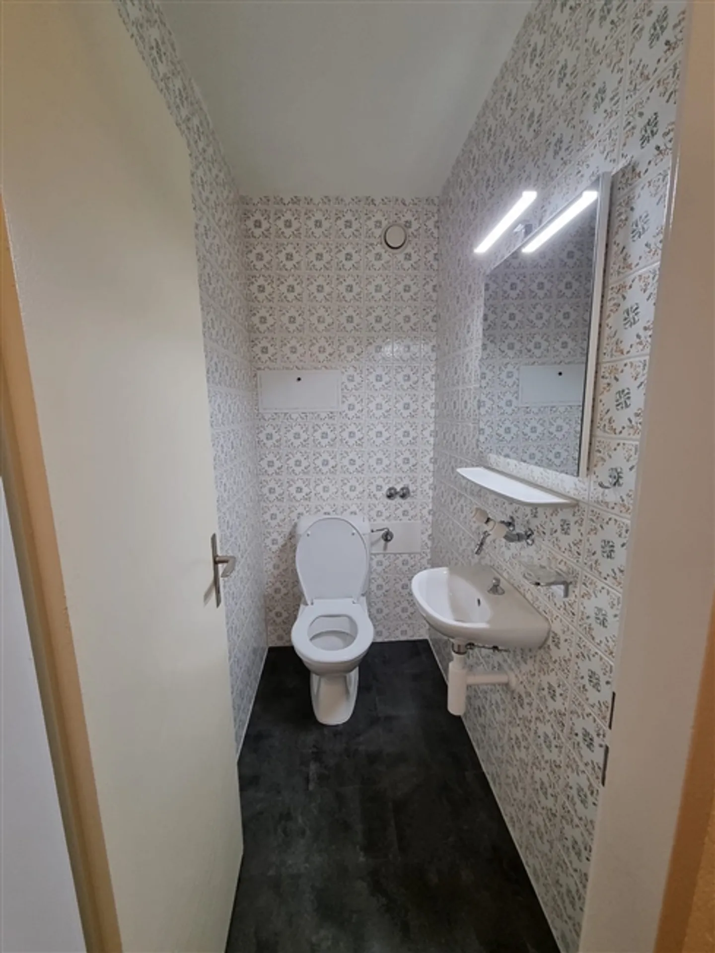 «Wunderschöne und helle neu renovierte 3.5 Zimmerwohnung» - Foto 8 von 12