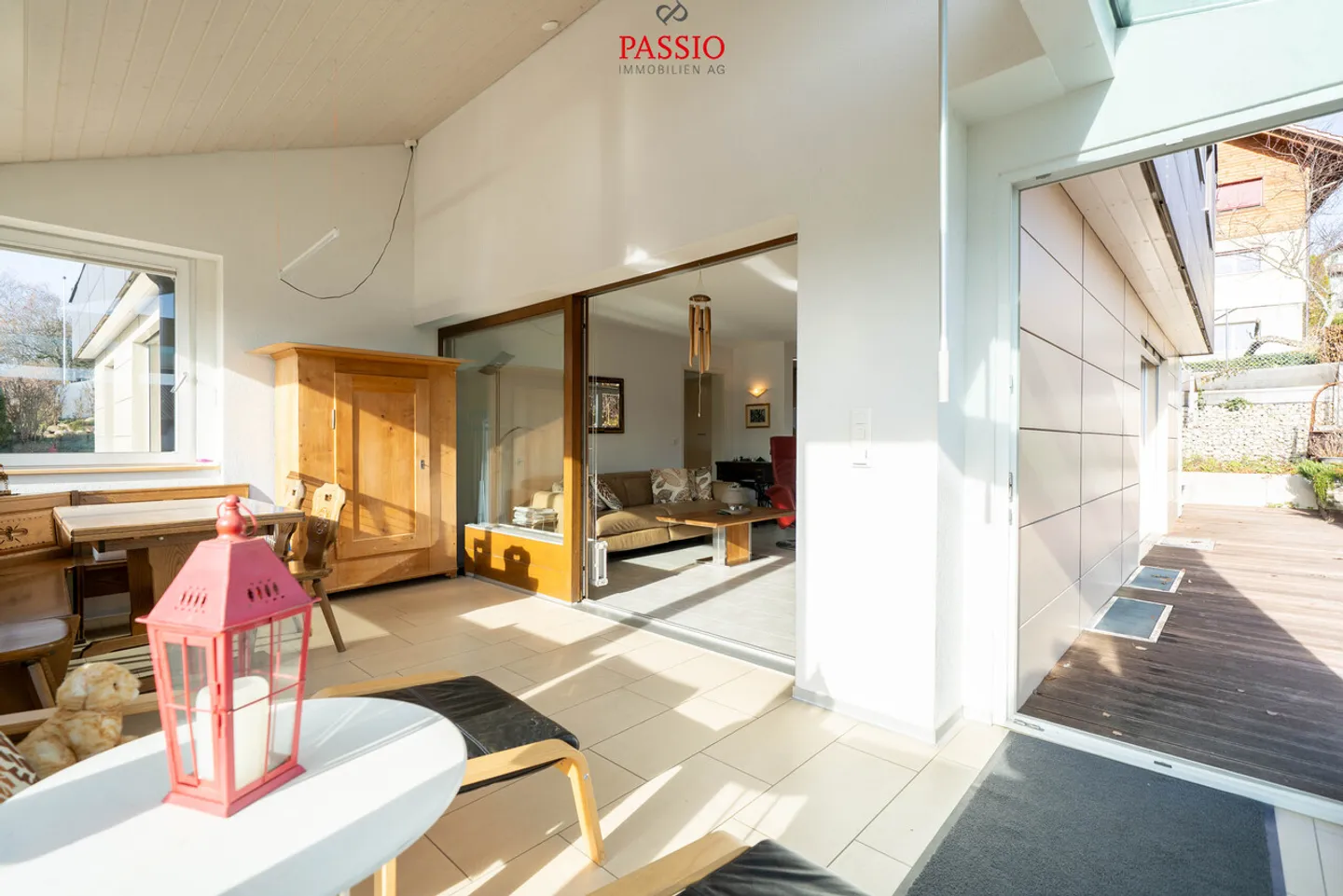 Casa bifamiliare di 7 stanze con studio, spazio commerciale e vista sulle Alpi - Foto 7 di 13