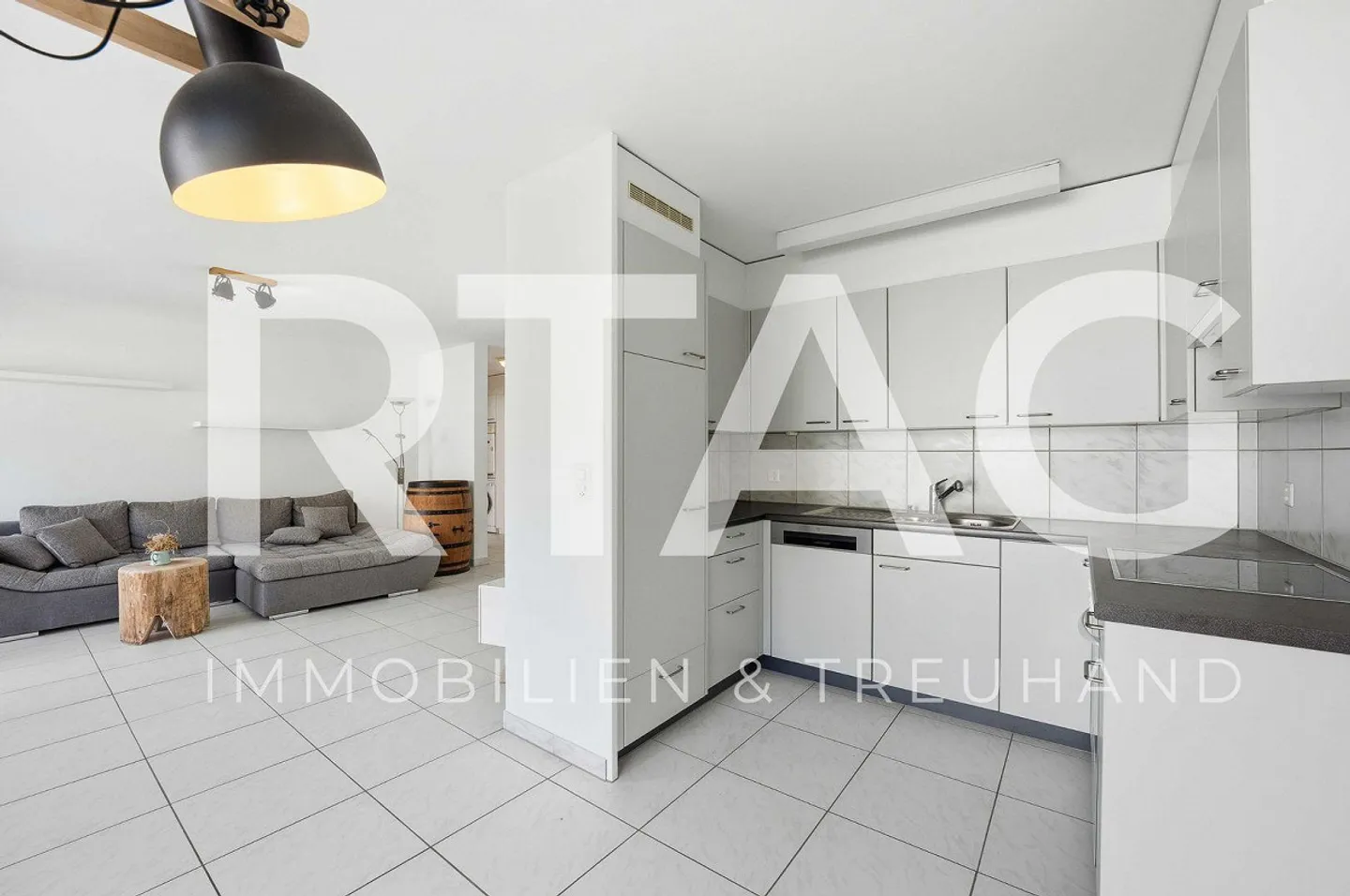 2.5-room apartment - Photo 1 of 11