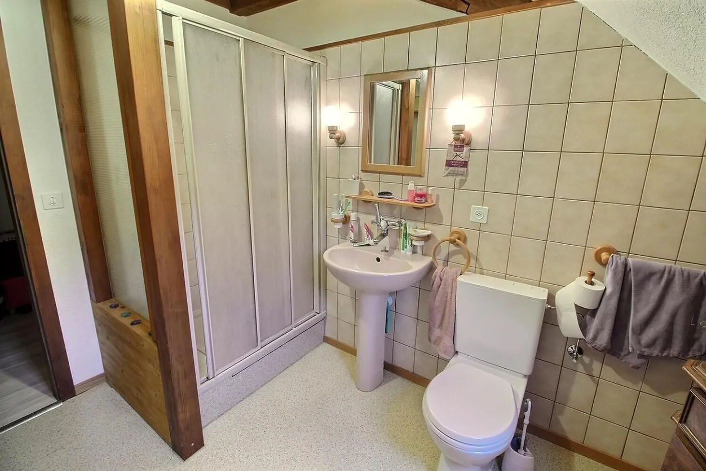 Pretty house in occupied life annuity without rent - Photo 14 of 24