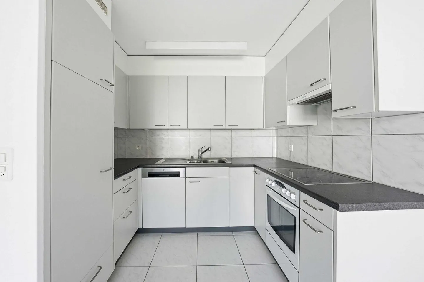 2.5-room apartment - Photo 4 of 11