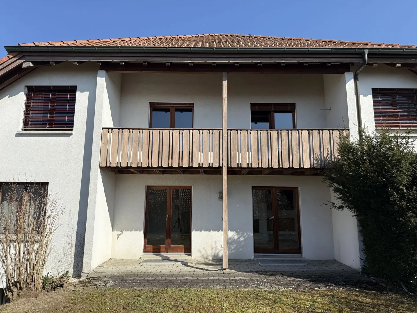 Ampia casa a schiera di 5,5 stanze in una posizione adatta alle famiglie a Wohlen - Foto 14 di 16