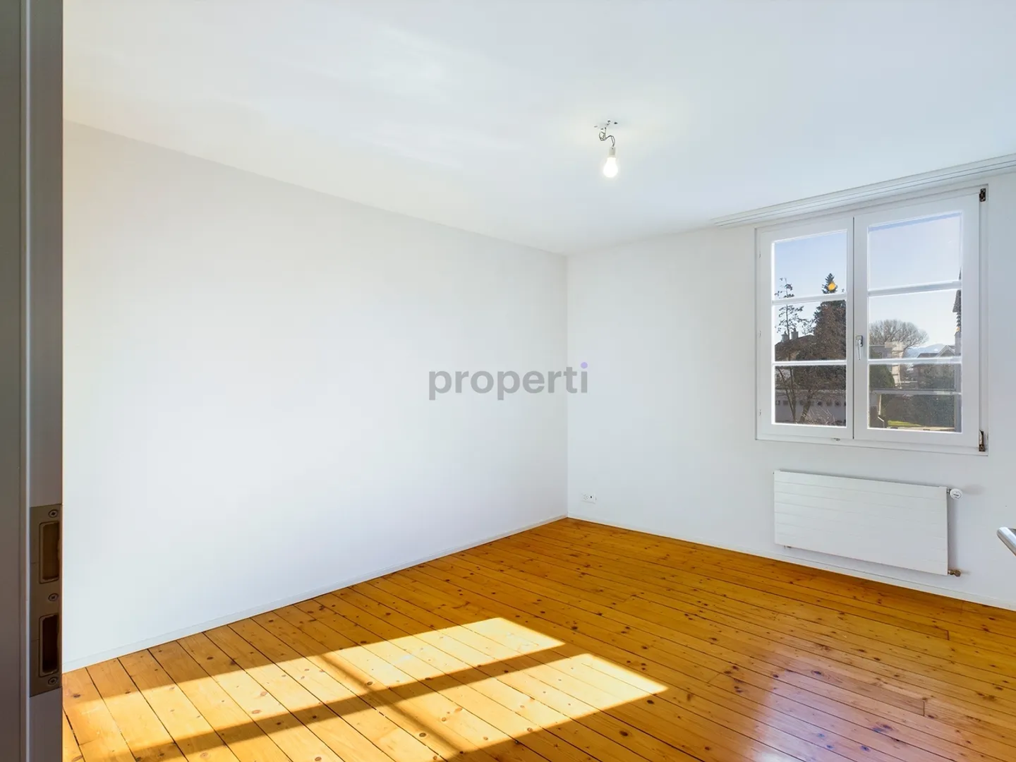 Apartment for rent - Photo 6 of 9