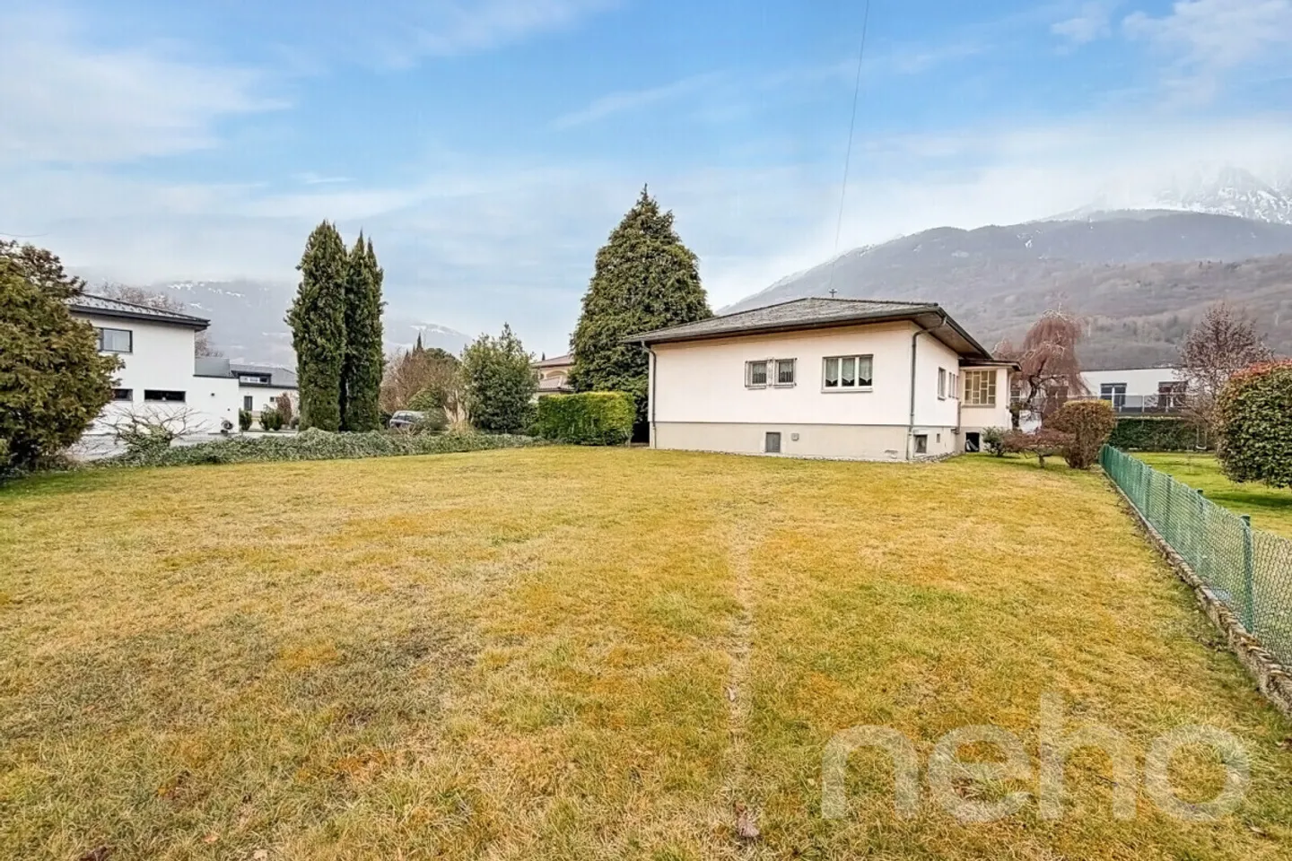 Villa familiare con grande potenziale di espansione - Foto 1 di 12