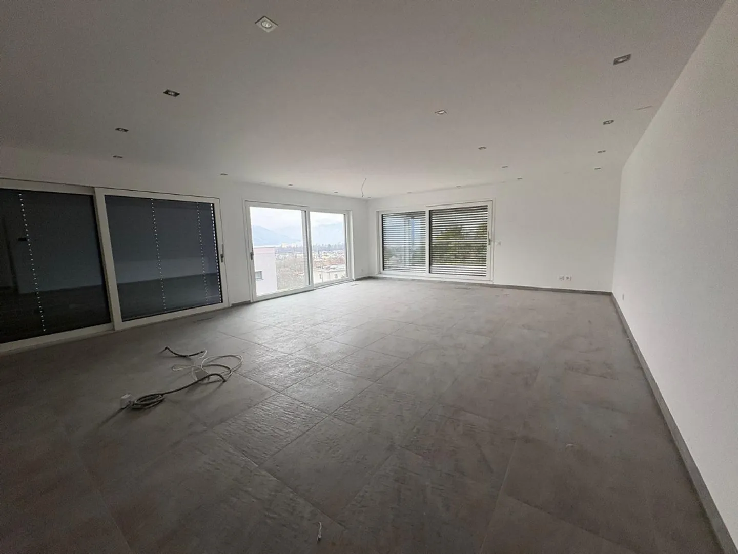 Moderne Villa mit Seeblick - Foto 5 von 38