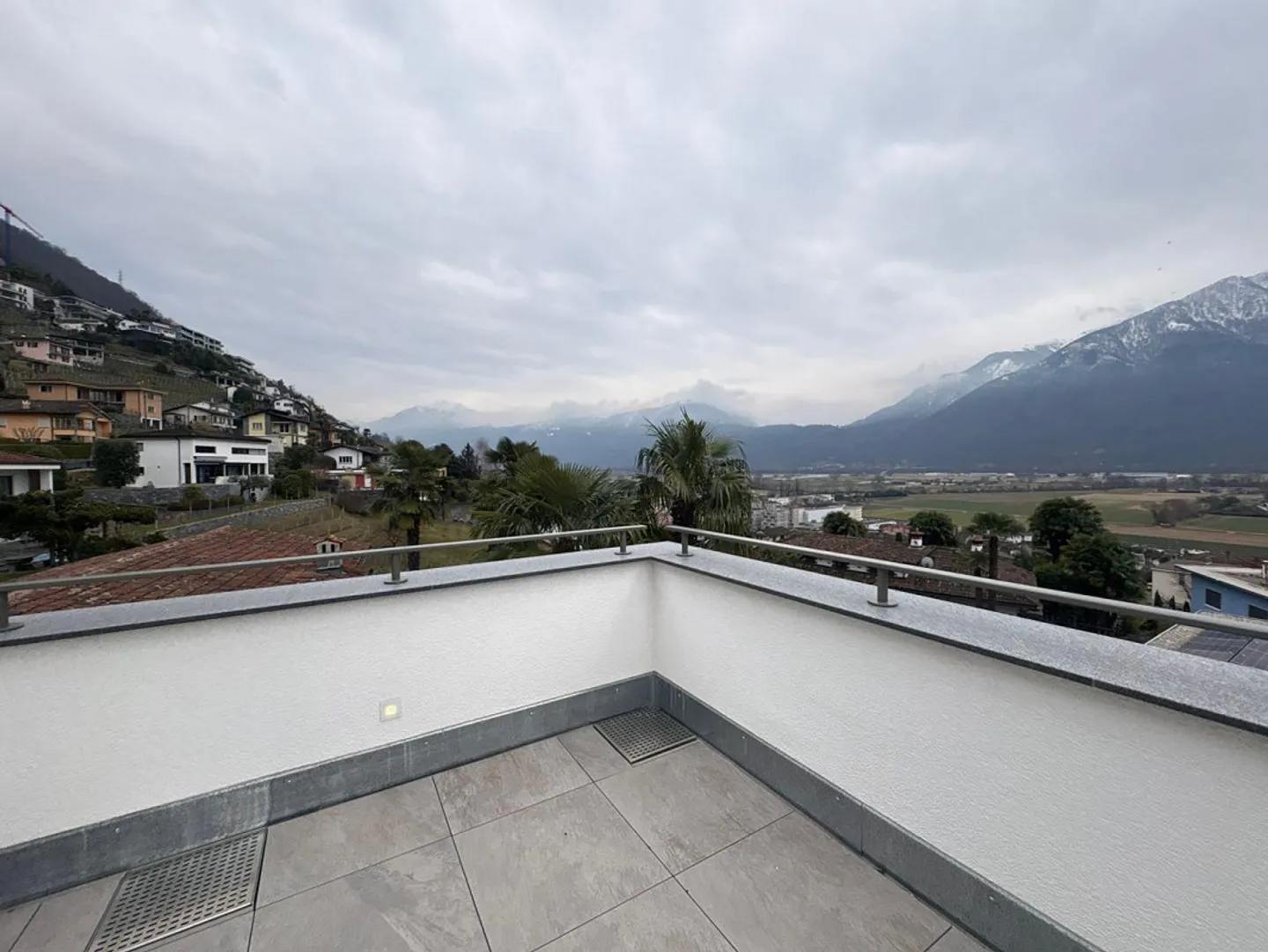 Moderne Villa mit Seeblick - Foto 24 von 38