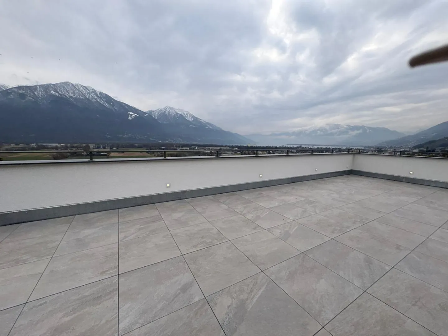 Moderne Villa mit Seeblick - Foto 25 von 38
