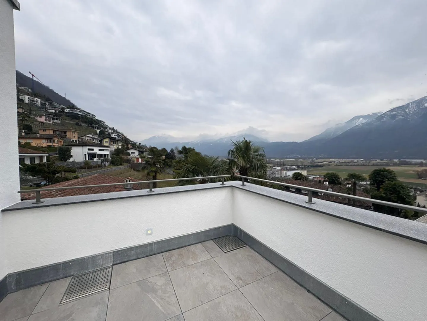 Moderne Villa mit Seeblick - Foto 26 von 38